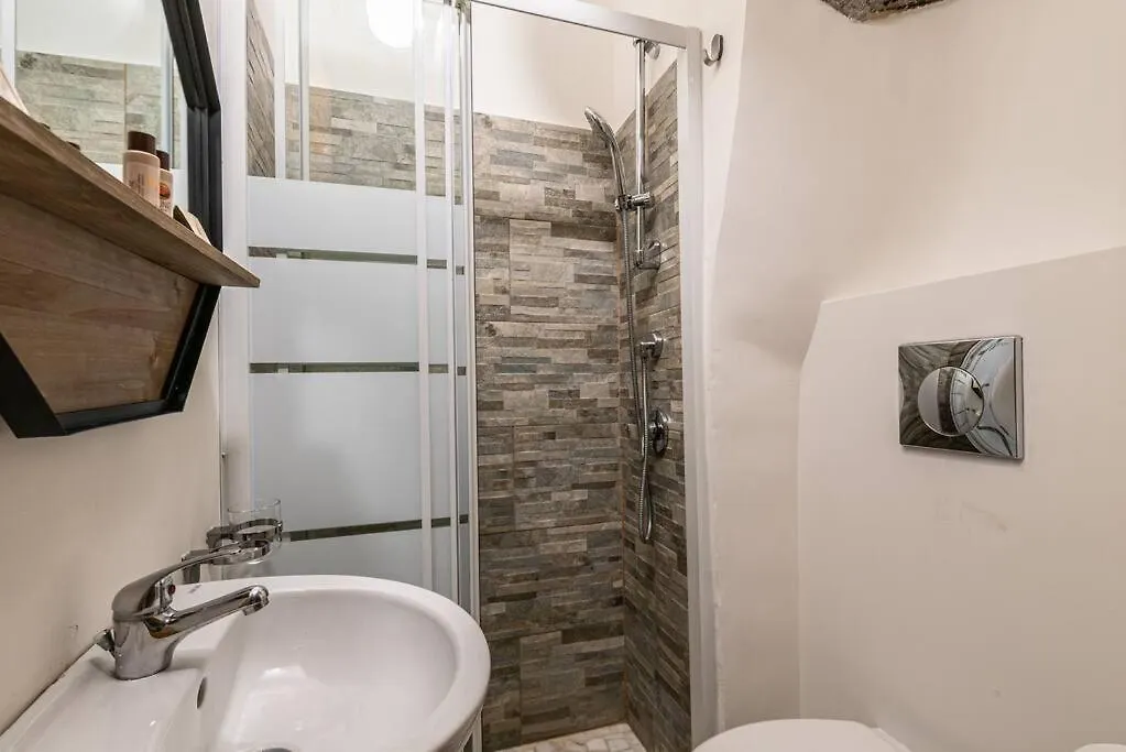 Room/Suite Garibaldi40 Milánó 0*,
